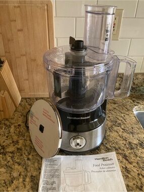 Preowned Hamilton Beach 10-Cup Food Processor with Bowl Scraper